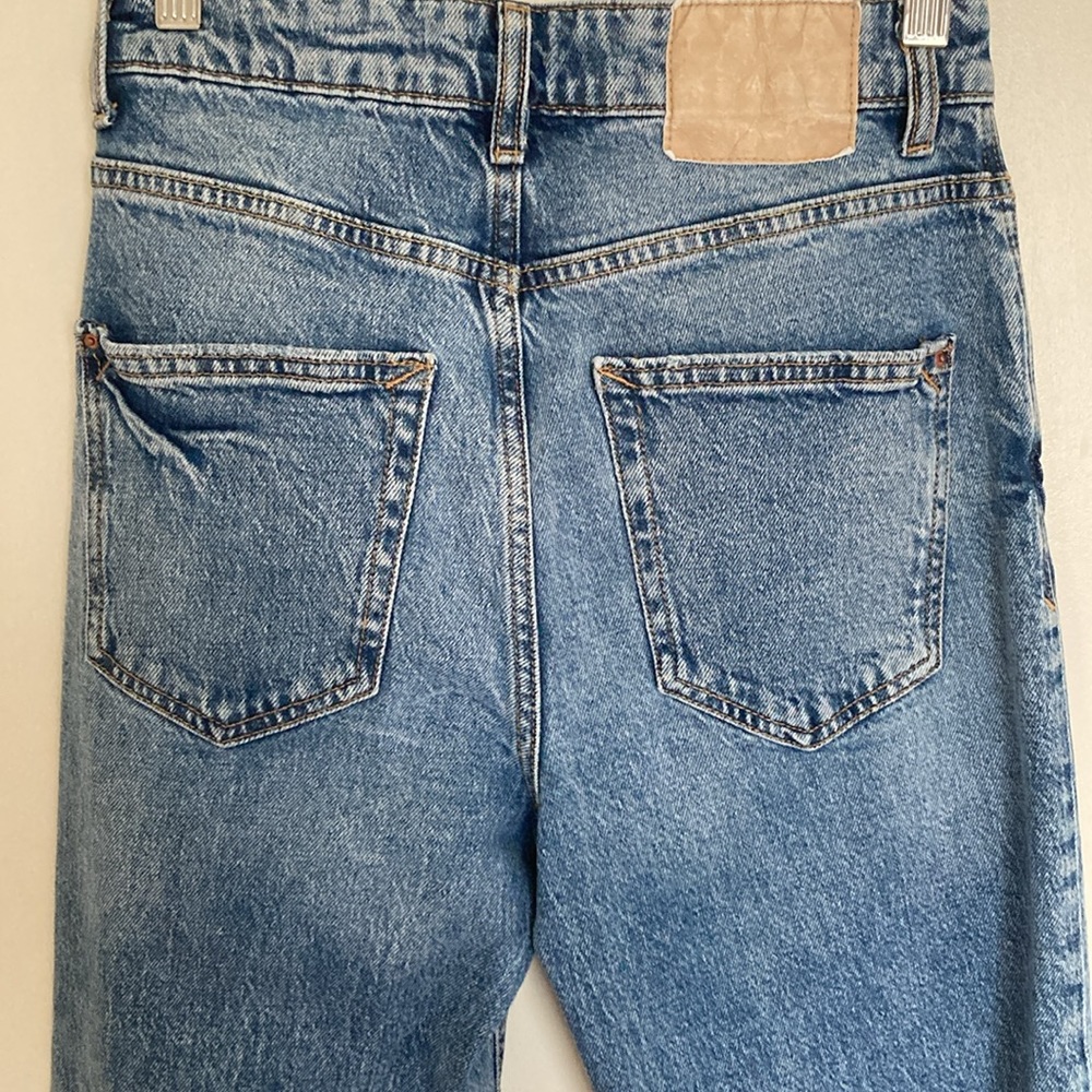 ZARA HIGH RISE JEANS - Picture 4 of 11